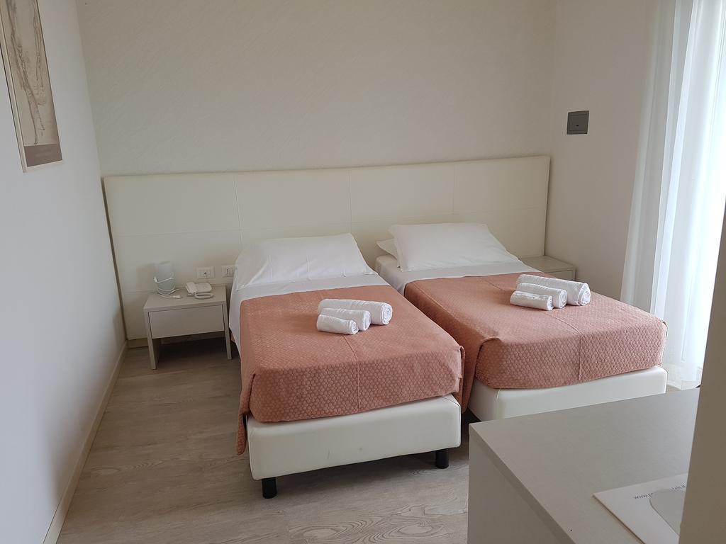 Hotel Sorriso Milano Marittima Exterior photo