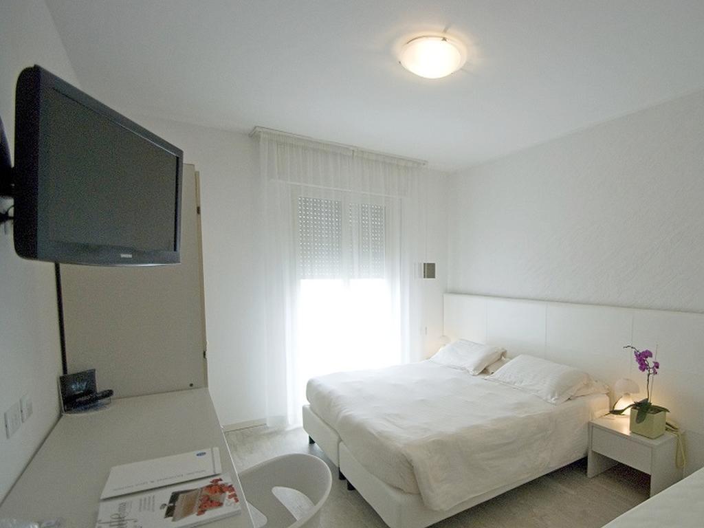 Hotel Sorriso Milano Marittima Exterior photo